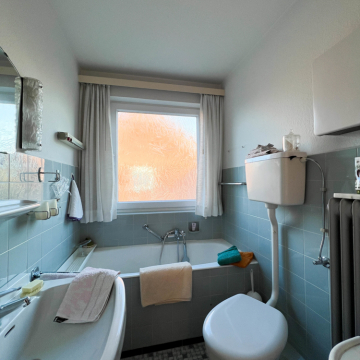 Bad im 1. OG Bad im 1. OG