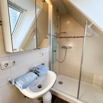 Dachgeschoss WHG 8 Dachgeschoss WHG 8