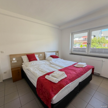 Schlafzimmer 2 EG Schlafzimmer 2 EG