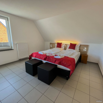 Schlafzimmer 1 DG