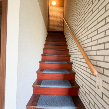 Treppe ins DG Treppe ins DG