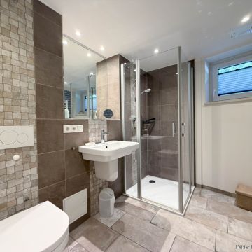 Badezimmer WHG 1 Badezimmer WHG 1