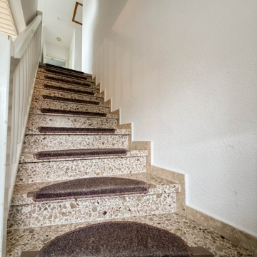 Treppe ins DG