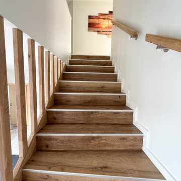 Treppe ins DG