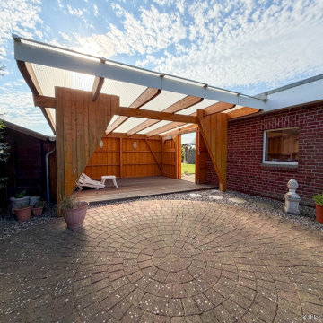 überdachte Terrasse