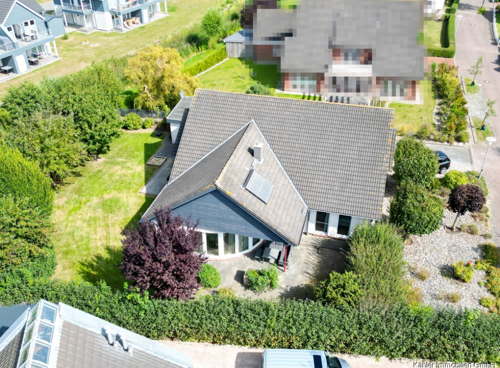 Haus und Grundstück